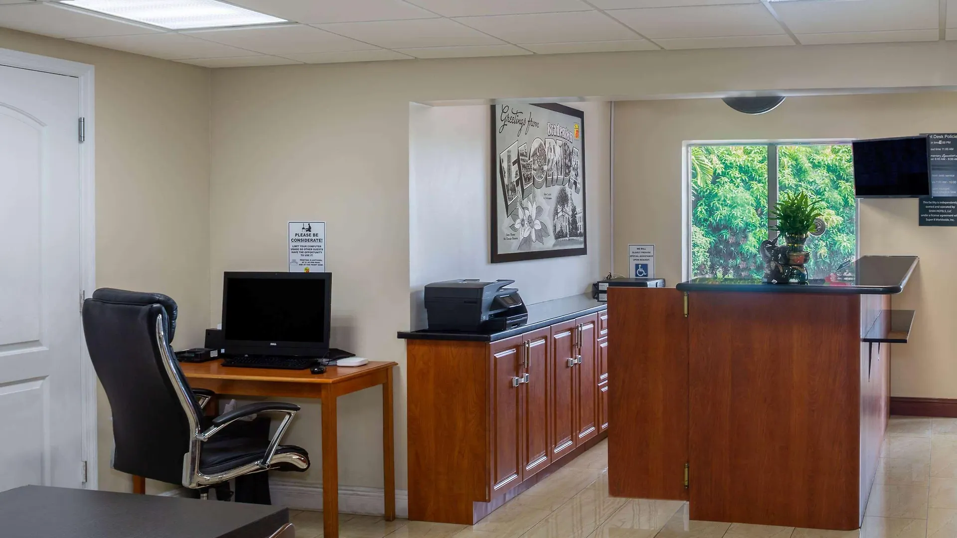 Motel Super 8 By Wyndham Bradenton Sarasota Area