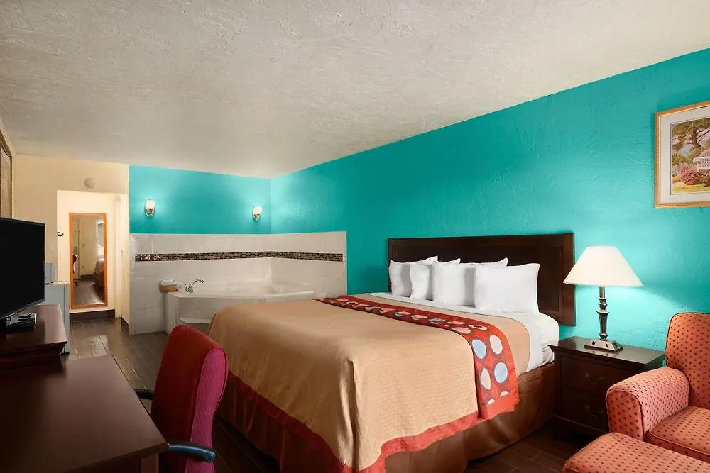 Motel Super 8 By Wyndham Bradenton Sarasota Area 2*,  USA