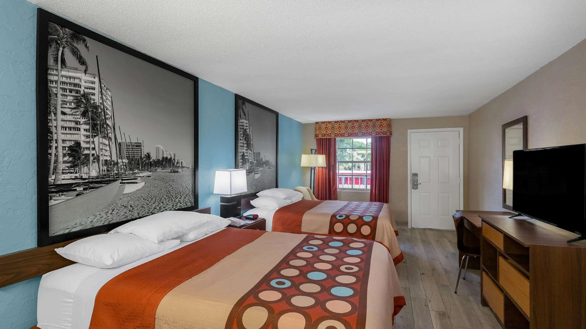 Motel Super 8 By Wyndham Bradenton Sarasota Area