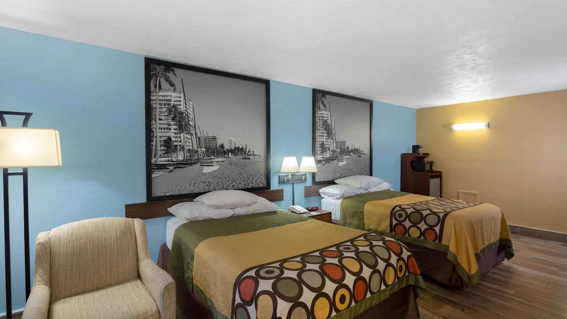 Motel Super 8 By Wyndham Bradenton Sarasota Area 2*,  USA