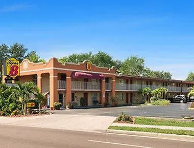 **  Super 8 By Wyndham Bradenton Sarasota Area Motel ABD